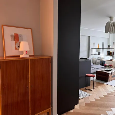 Apartment Stylish Penthouse Studio, With Cozy Balcony *