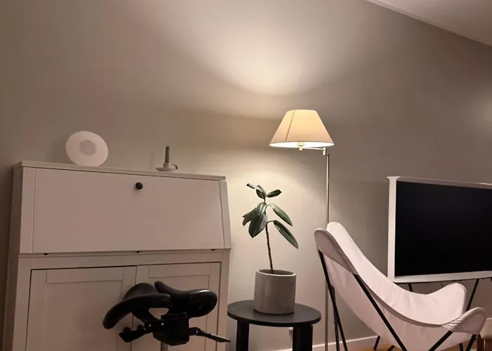 Stylish Penthouse Studio, With Cozy Balcony Апартаменты Хельсинки