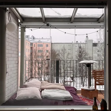 Stylish Penthouse Studio, With Cozy Balcony * 赫尔辛基